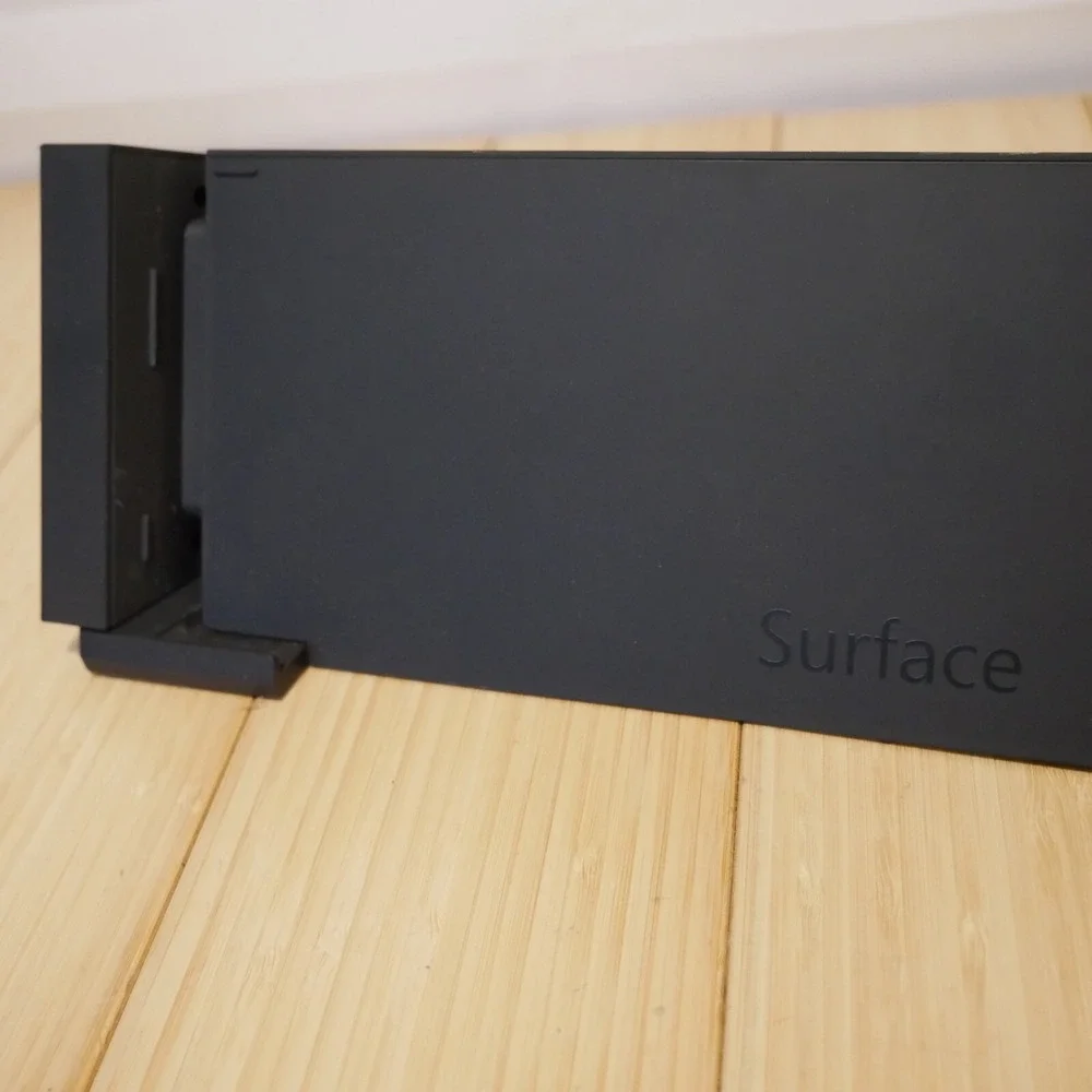 Surface Pro 3 Docking Station Model 1664 only (no charger) - 3‎